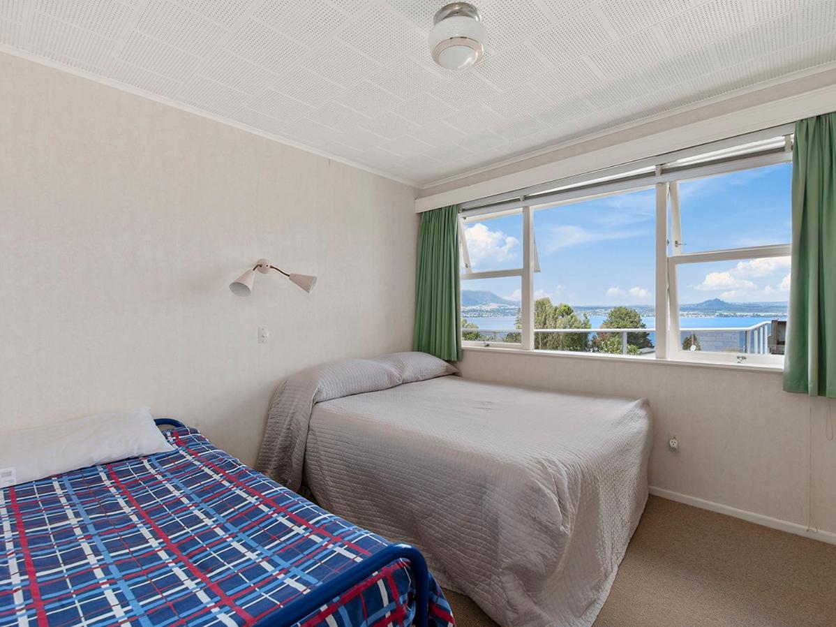 Lofty Lakeviews - Acacia Bay Holiday Home Lago Lago Taupo Esterno foto