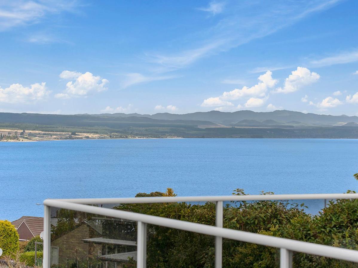 Lofty Lakeviews - Acacia Bay Holiday Home Lago Lago Taupo Esterno foto