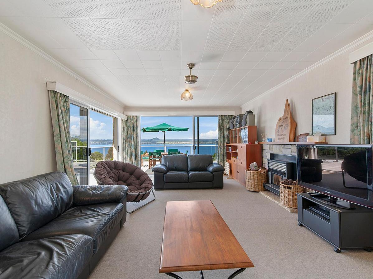 Lofty Lakeviews - Acacia Bay Holiday Home Lago Lago Taupo Esterno foto